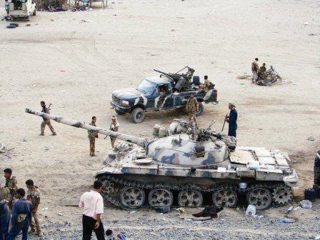 تواصل انتصارات أبطال القوات المسلحة واللجان الشعبية على الإرهابيين في أبين